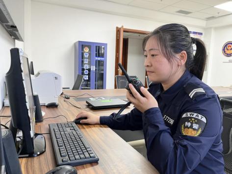 特警辅警缩略图