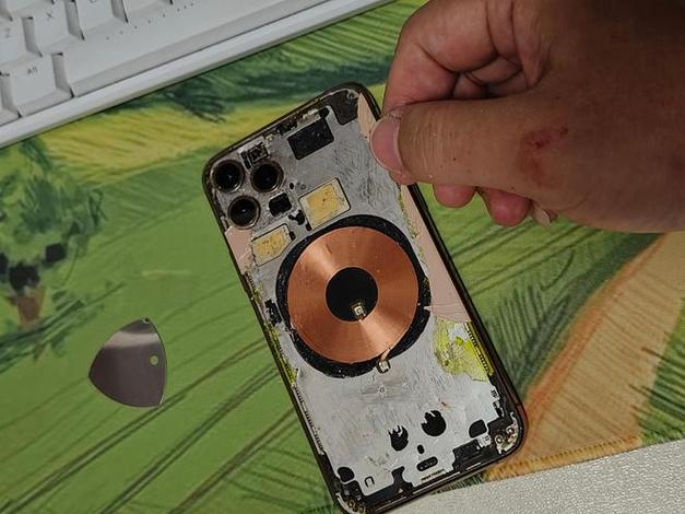 苹果十一后盖玻璃更换教程