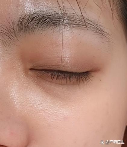 眼影进水了晒干还能用吗