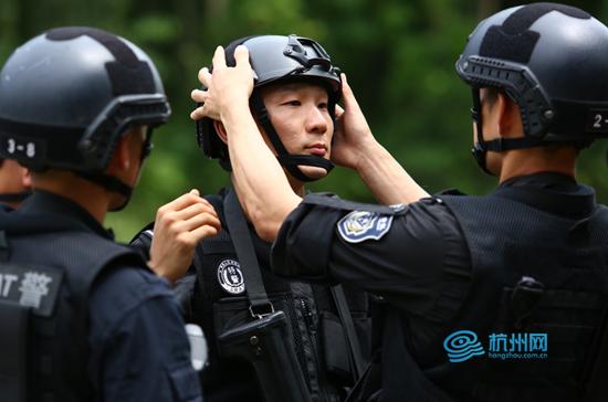 特警能把枪带回家吗