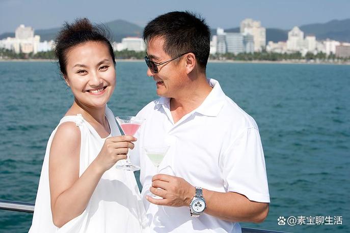 三个男人一台戏萧宝董彦,董笙小说