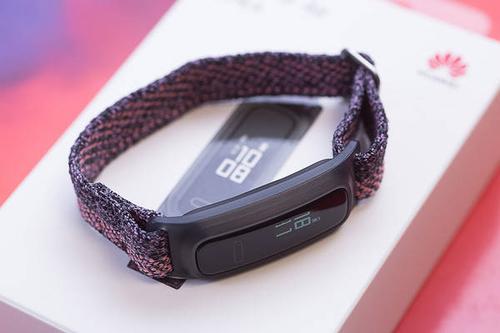华为band4e手环使用说明
