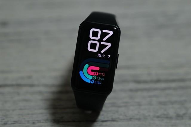 荣耀手环6免费表盘