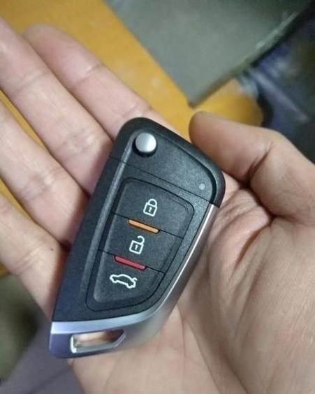 汽车遥控钥匙拆卸图解游戏截图