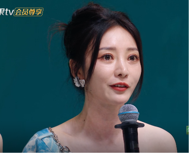 柳岩点评甜甜的视频