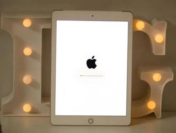 ipad出现了一个白框