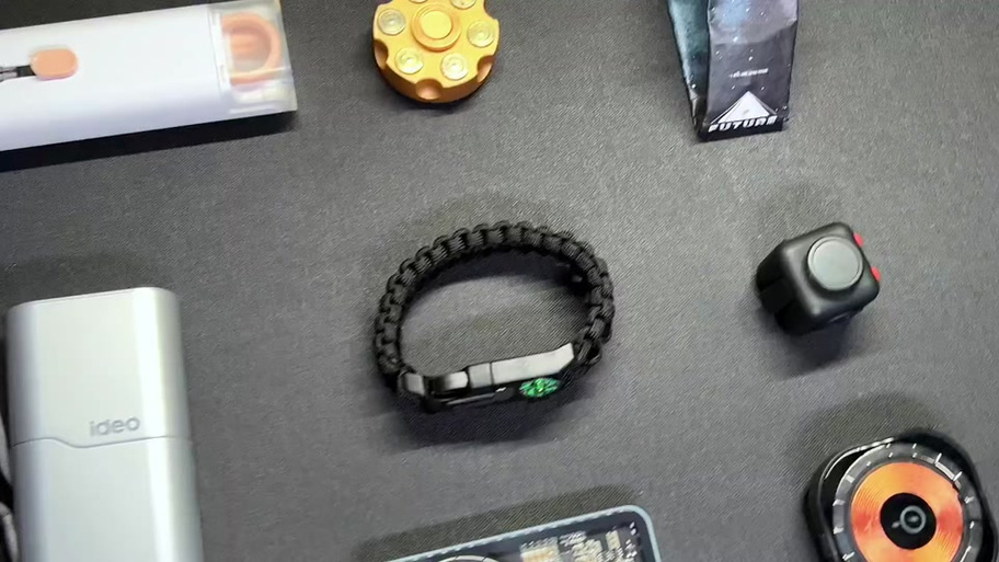 穿越火线手环有什么用