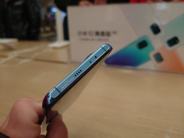 红米手机清理听筒灰尘