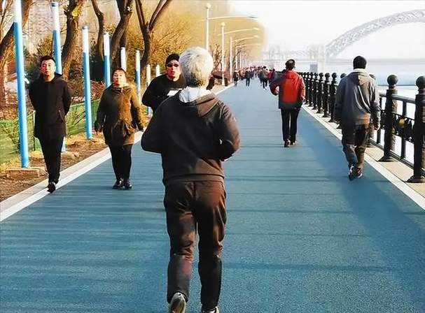 每天走一万步