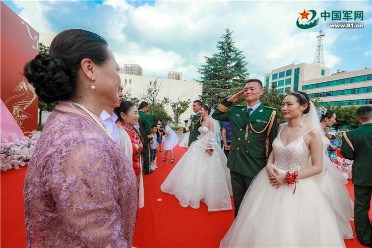 军属可以发军人婚纱照吗