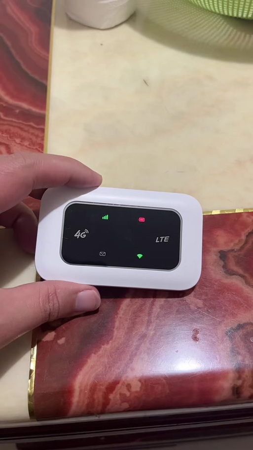 家里的wifi的灯不闪了怎么办