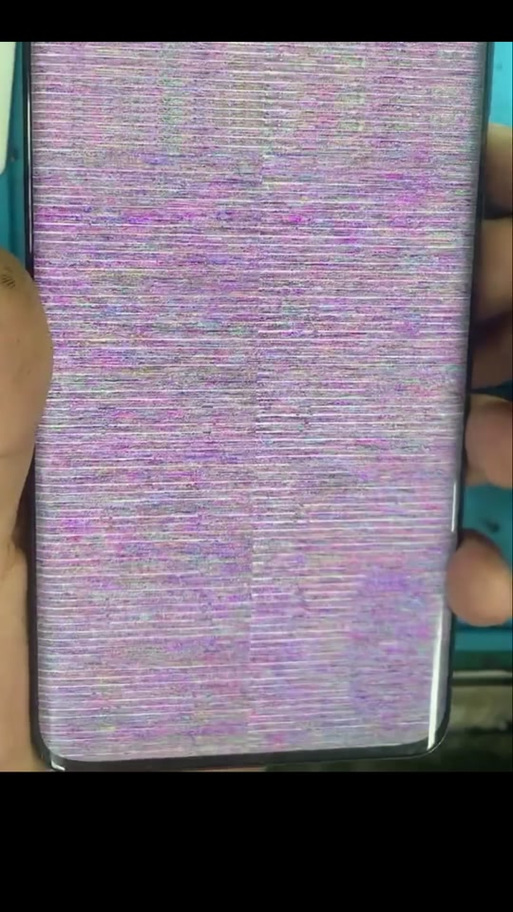 华为屏幕出现很多条纹随画面变化