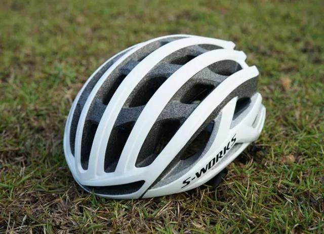 Specialized头盔缩略图