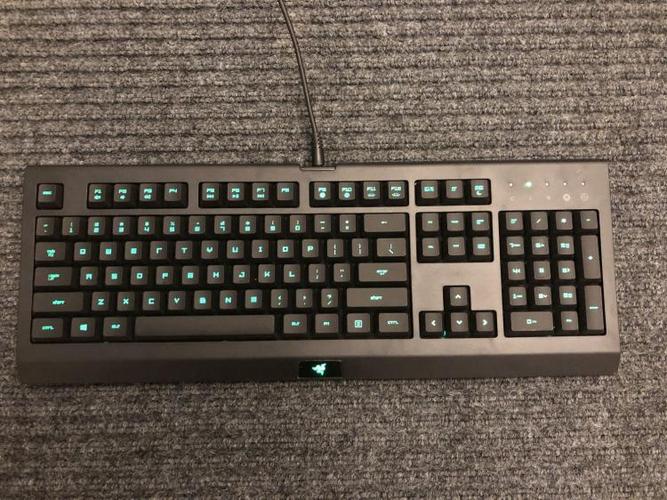雷蛇键盘背光开关