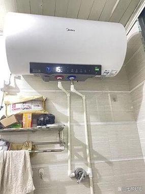 美的热水器一直闪怎么回事