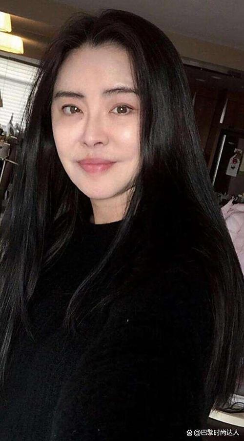 王祖贤最近的图片
