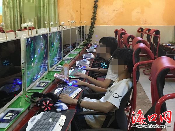 网吧多少岁可以进