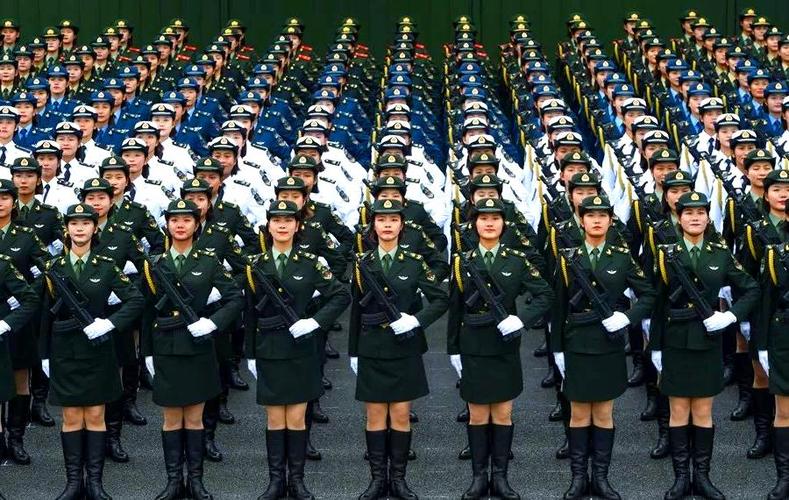 女兵方队阅兵视频游戏截图