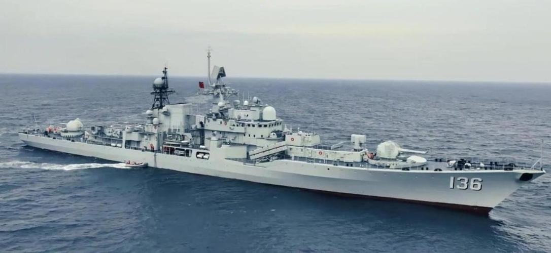 现代战舰驱逐舰游戏截图