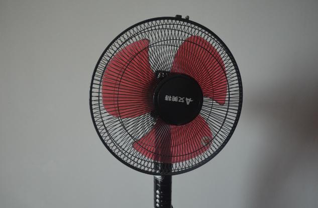 散热器转转停停