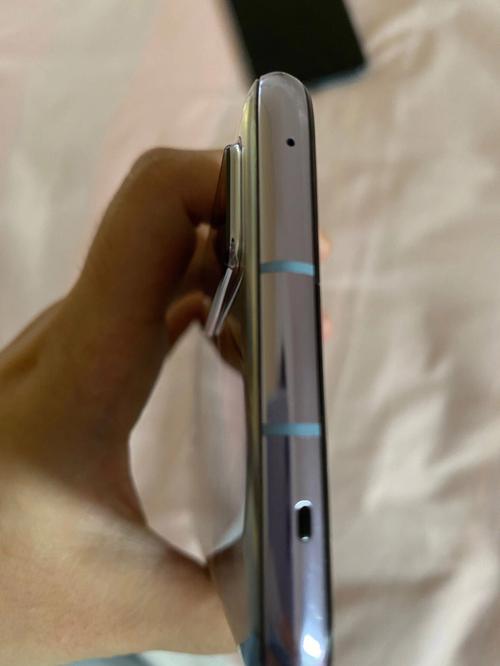nova7插卡位置在哪里缩略图