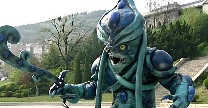 铠甲勇士打变异生物
