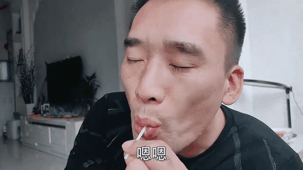 吃糖果搞笑视频大全