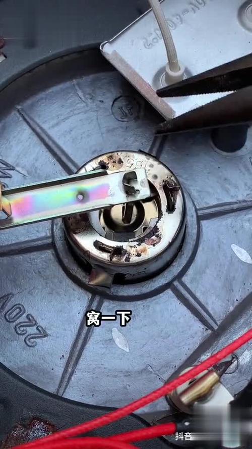智能电饭煲磁钢拆卸图解