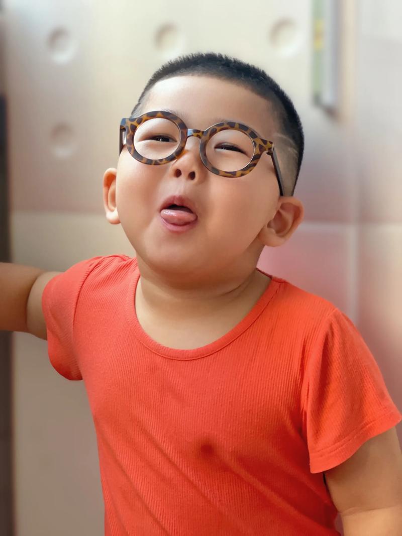孩子调皮捣蛋幽默句子图标