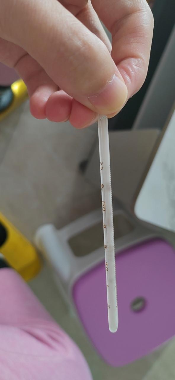 39度的体温计图片