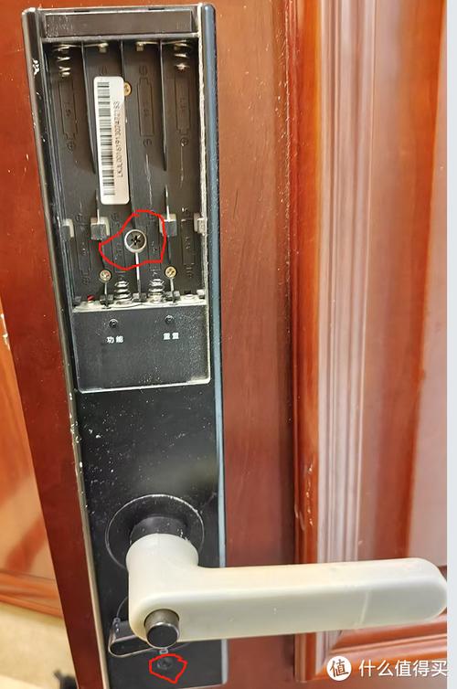 三滚轮密码锁忘密码怎么办