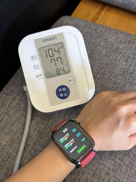 血压手表戴左手还是右手