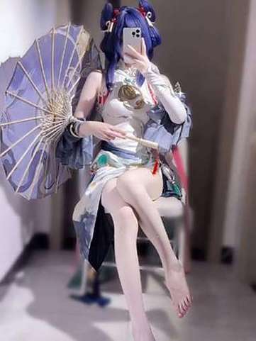 王者COS女英雄