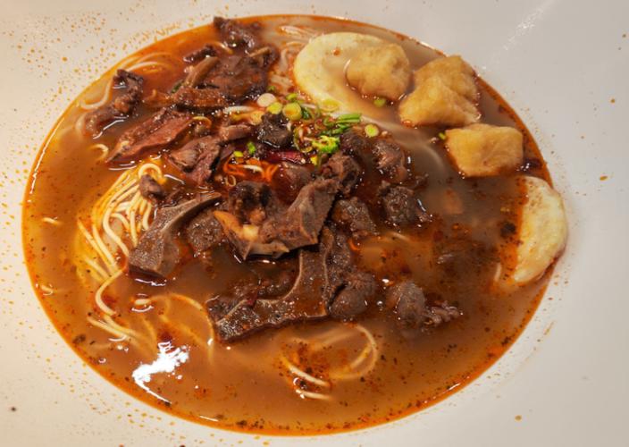 台湾牛肉面牛爸爸