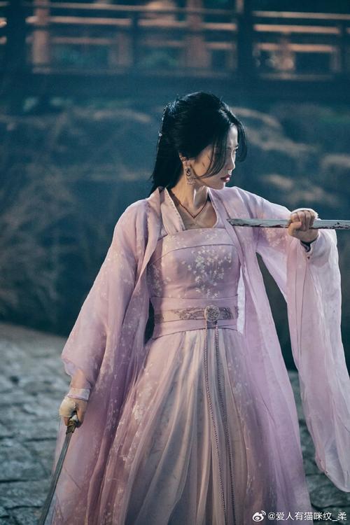 侠女闯江湖误入魔窟
