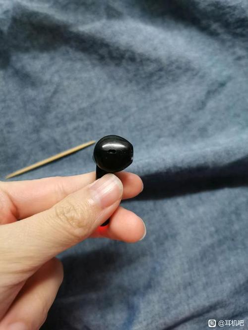 耳机孔上的一层膜掉了