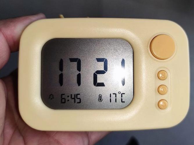 得力闹钟怎么设置时间
