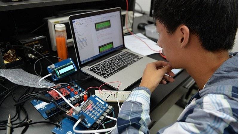 硬件工程师需要学哪些