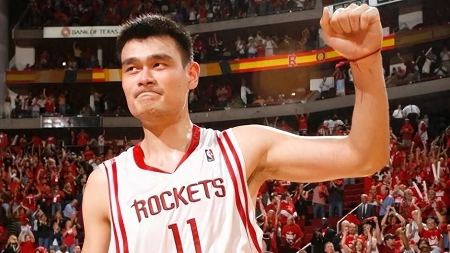 姚明在nba赚了多少钱