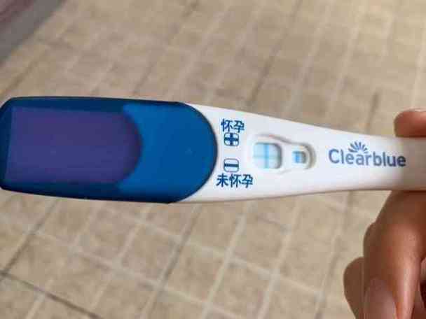 手机屏幕右侧出现一道蓝杠