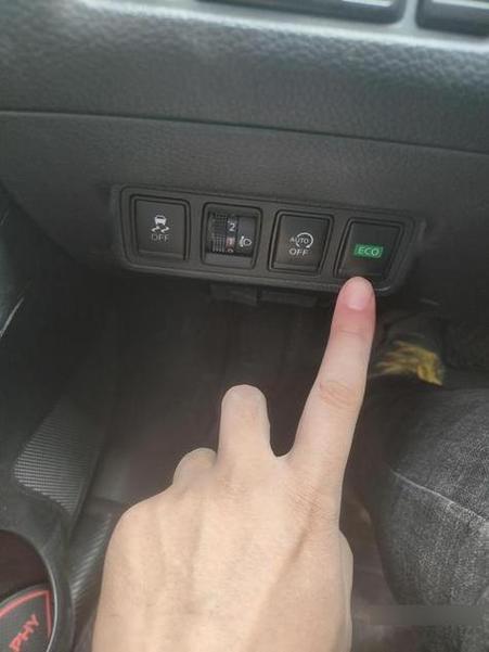 计算器一个按键按不动