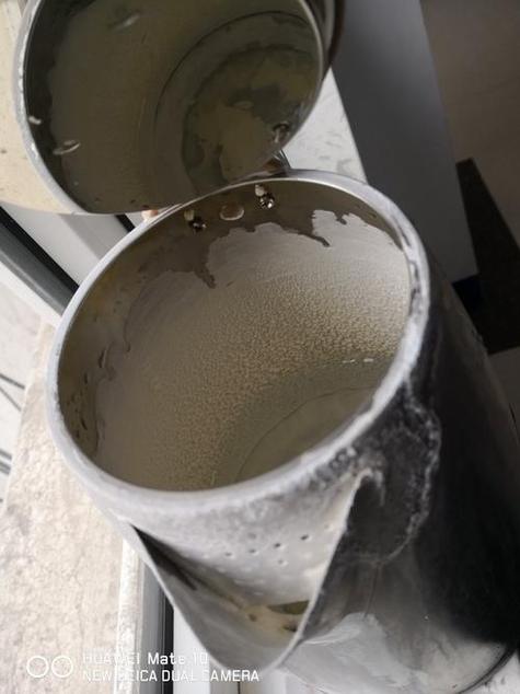 水烧开后有白色粉末