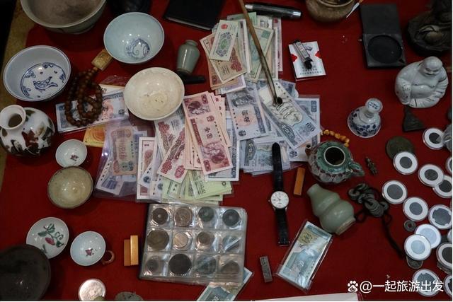 古玩市场地摊捡漏
