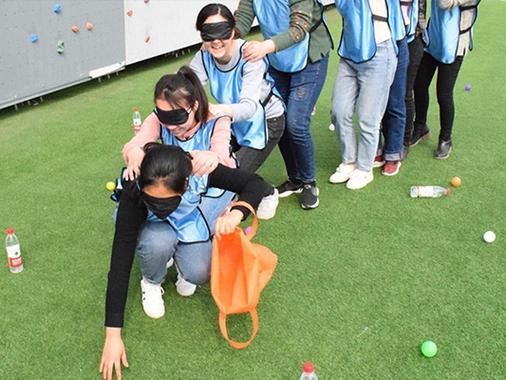 40个人团建游戏