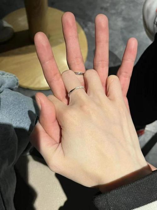 朋友圈秀恩爱晒幸福