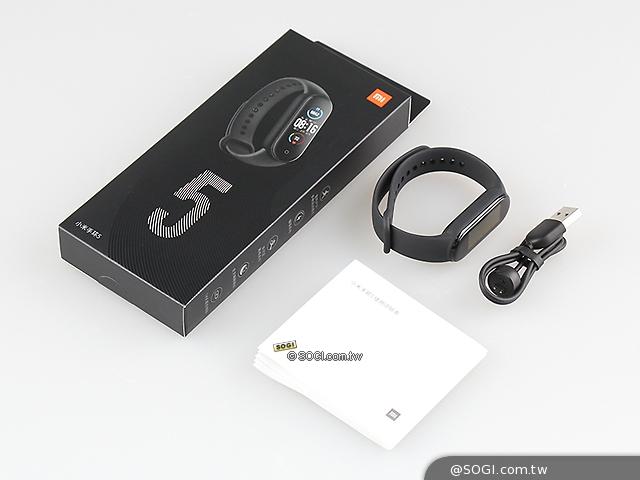 小米手环5磁吸充电