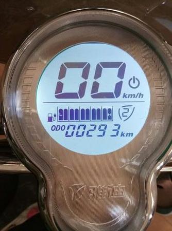 雅迪电动车怎么看电池电量显示