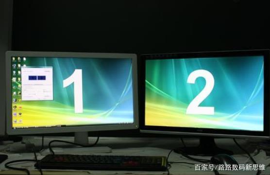 主机一拖二显示器设置