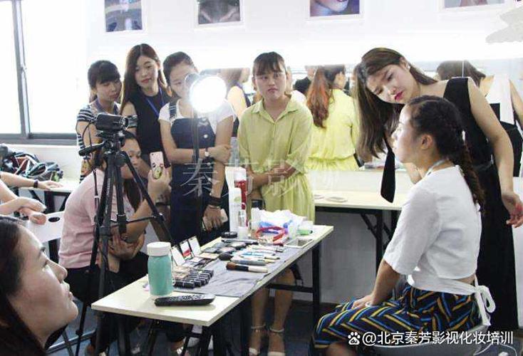 美妆鉴别师