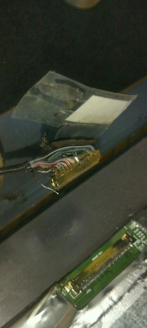排线烧坏是什么原因
